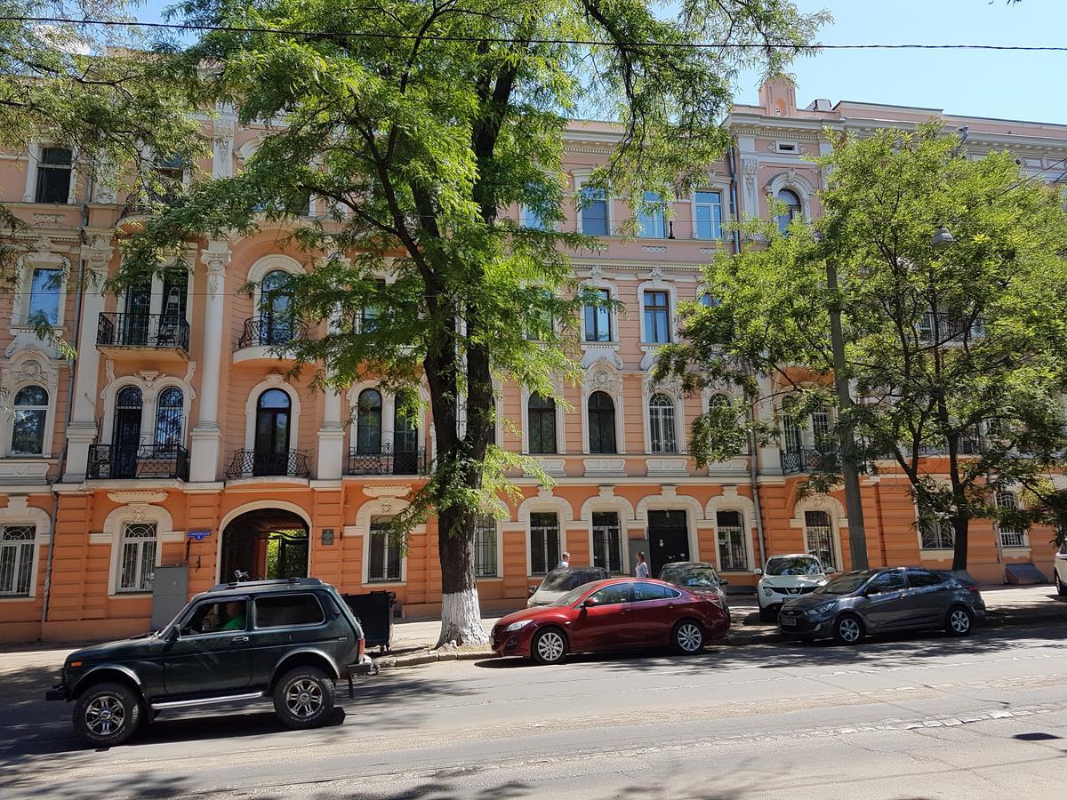 Nezhnyye Apartments Odesa Exterior photo