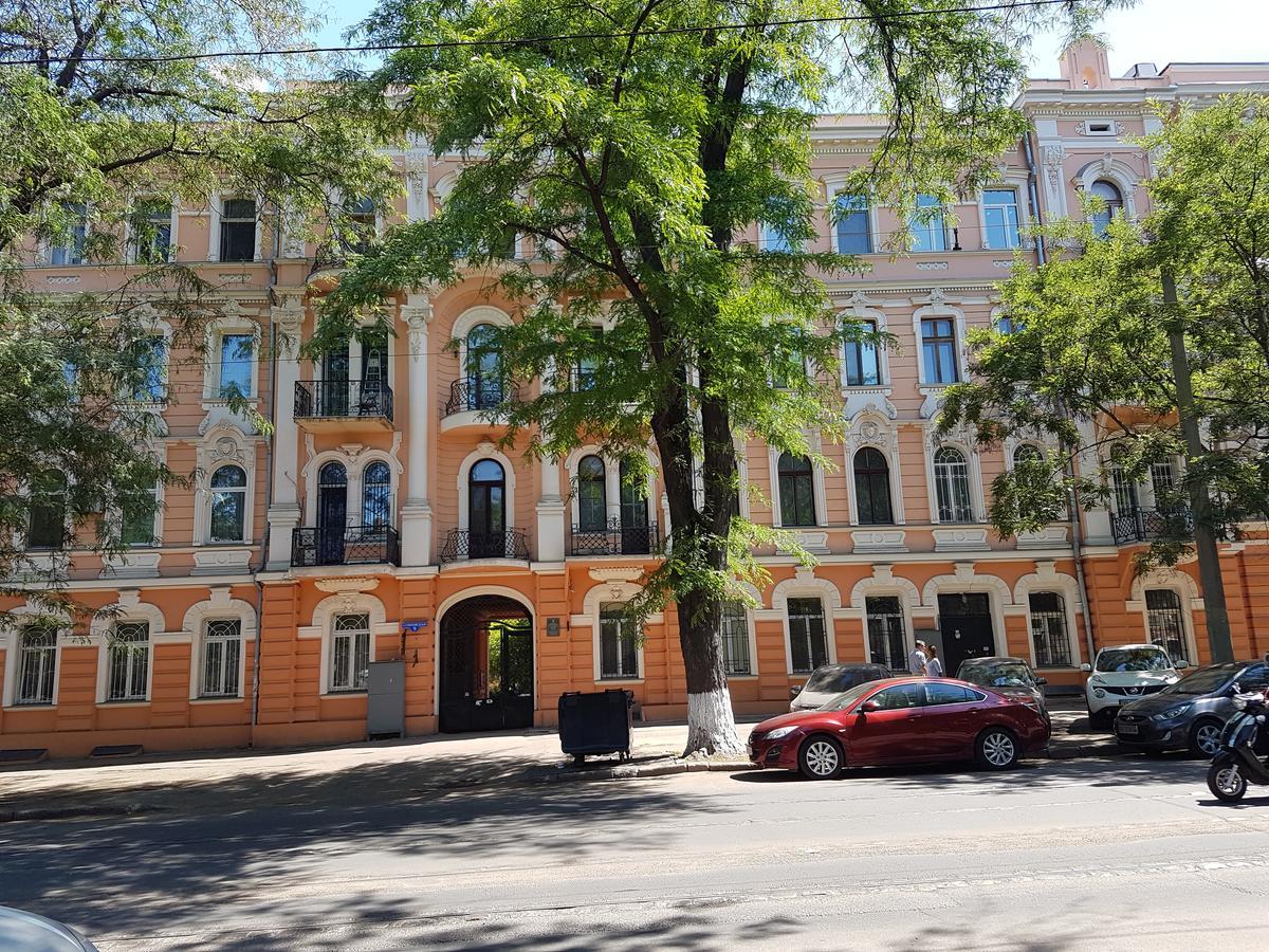 Nezhnyye Apartments Odesa Exterior photo